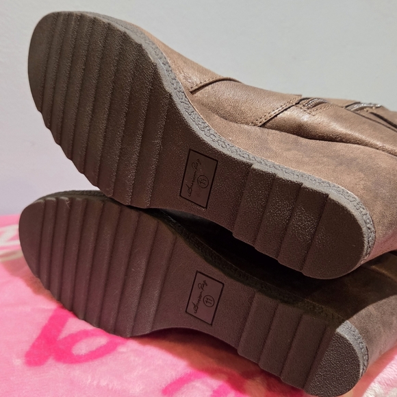 American Rag Women's Kyle Round Toe Wedge Taupe Boots, Size 11M - Picture 11 of 12